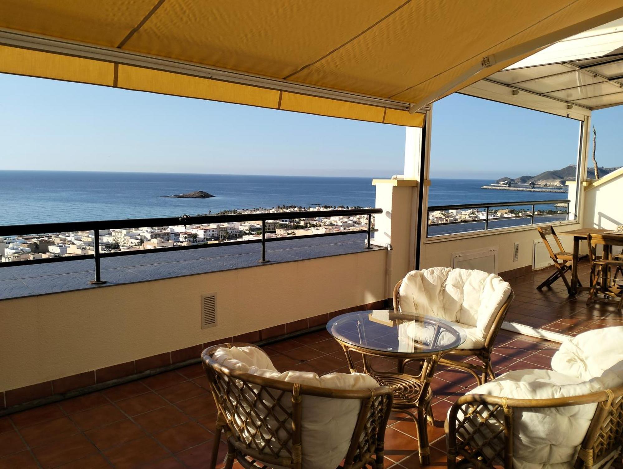 Fabuloso Atico Con Vistas Al Mar كاربونيذاس المظهر الخارجي الصورة