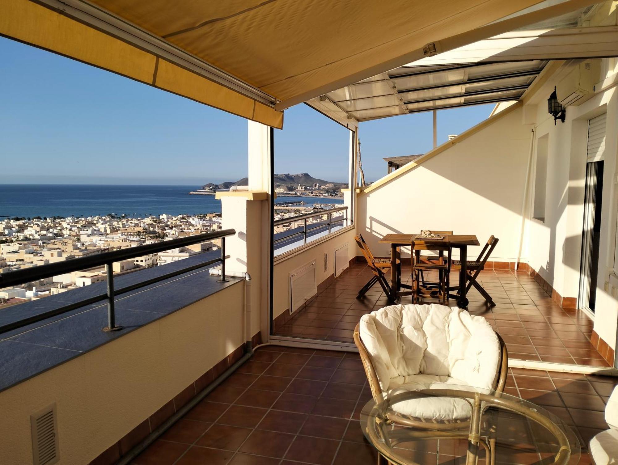 Fabuloso Atico Con Vistas Al Mar كاربونيذاس المظهر الخارجي الصورة